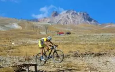 Erciyes Uluslararası Bisiklet Yarışları'nın MTB Cup etabı tamamlandı Erciyes Uluslararası Bisiklet Yarışları'nın MTB Cup etabı tamamlandı