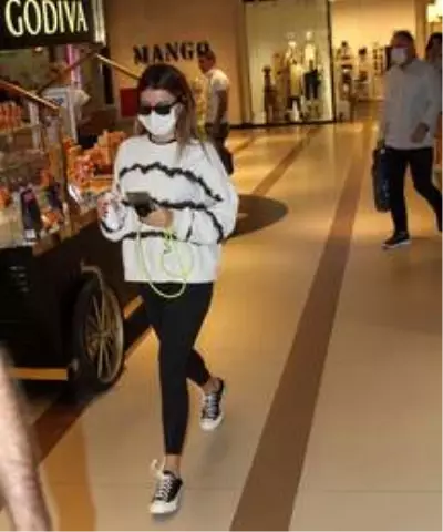 Ezgi Eyüboğlu'ndan Oğulcan açıklaması Ezgi Eyüboğlu'ndan Oğulcan açıklaması