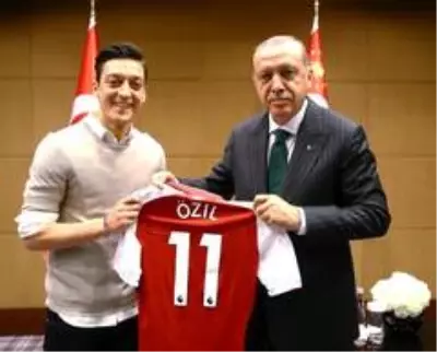 Friedrich Curtius: 'Mesut Özil olayında çuvalladık' Friedrich Curtius: 'Mesut Özil olayında çuvalladık'