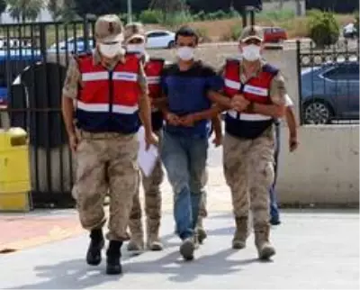 Hatay'da ormanı kundaklayan zanlı tutuklandı Hatay'da ormanı kundaklayan zanlı tutuklandı