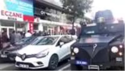 HDP'li Kars Belediye Başkanı Ayhan Bilgen gözaltına alındı! Partililer slogan attı HDP'li Kars Belediye Başkanı Ayhan Bilgen gözaltına alındı! Partililer slogan attı