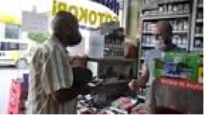 Kamu kurumlarına girişte getirilen HES kodu zorunluluğu esnaf için yeni bir ekmek kapısı oldu Kamu kurumlarına girişte getirilen HES kodu zorunluluğu esnaf için yeni bir ekmek kapısı oldu