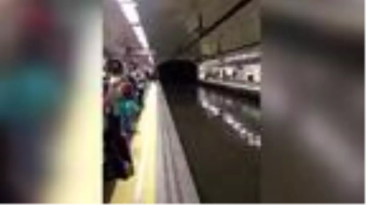 İspanya?da metro istasyonları sular altında kaldı