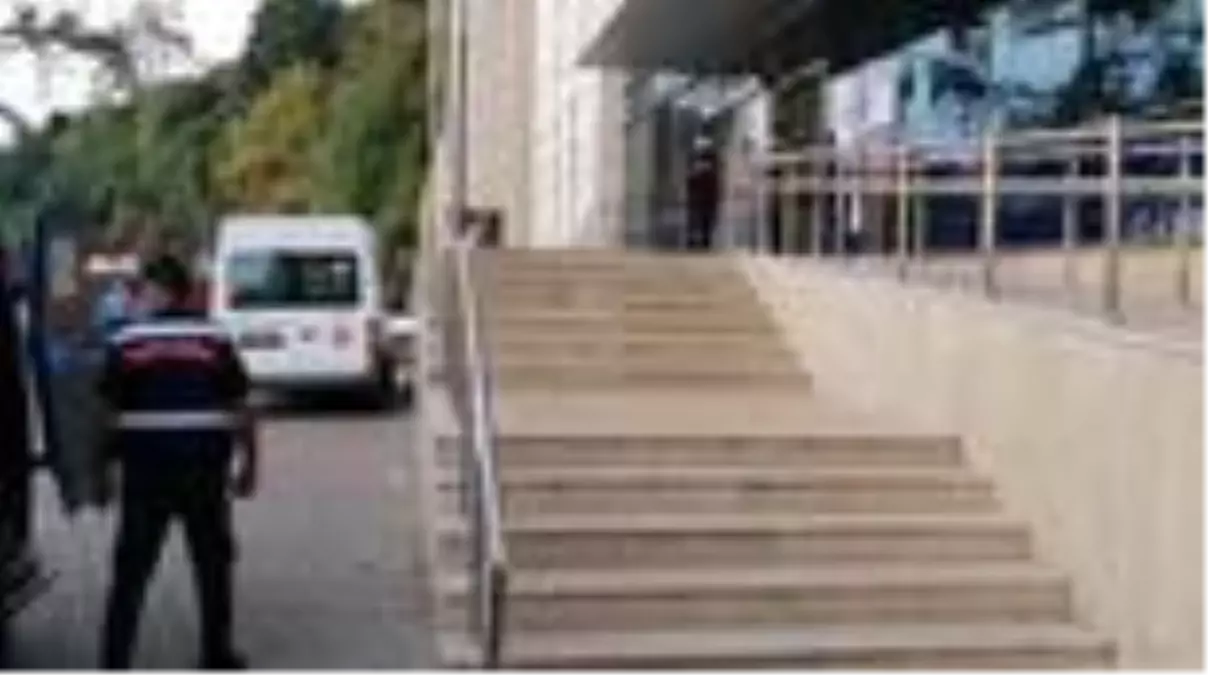 Son Dakika | Kablo hırsızlığından gözaltına alınan 5 zanlıdan 4'ü tutuklandı - ZONGULDAK