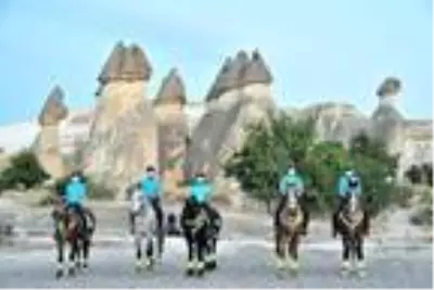 Son dakika haberleri... Kapadokya'da turistlerin güvenliği atlı birliklere emanet Son dakika haberleri... Kapadokya'da turistlerin güvenliği atlı birliklere emanet