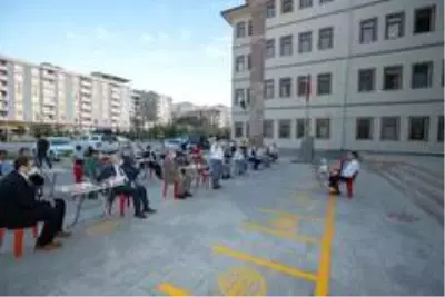 Kaymakam Aslan'dan Alipaşa Mahallesi'ne ziyaret Kaymakam Aslan'dan Alipaşa Mahallesi'ne ziyaret