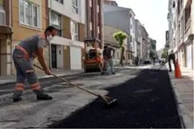 Kırsalda ve merkezde üstyapı çalışmaları sürüyor Kırsalda ve merkezde üstyapı çalışmaları sürüyor