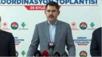 Çevre ve Şehircilik Bakanı Murat Kurum, Şırnak'ta İl Değerlendirme Toplantısı'ndan sonra konuştu... Çevre ve Şehircilik Bakanı Murat Kurum, Şırnak'ta İl Değerlendirme Toplantısı'ndan sonra konuştu...