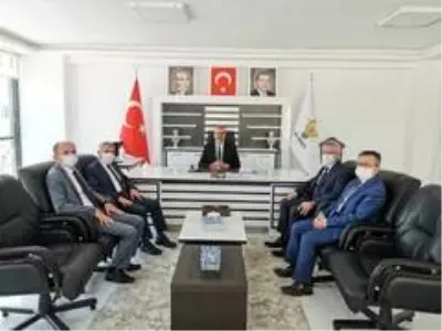 Milli Eğitim Müdürü Sarı'dan AK Parti İl Başkanlığı'na ziyaret Milli Eğitim Müdürü Sarı'dan AK Parti İl Başkanlığı'na ziyaret