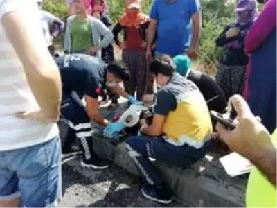 Otomobil yayaya çarptı: 1 yaralı Otomobil yayaya çarptı: 1 yaralı