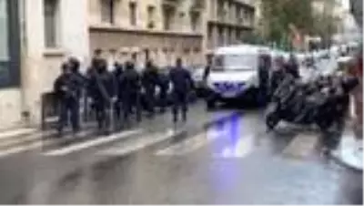 Son Dakika: - Paris'teki saldırıyla ilgili bir şüpheli gözaltında Son Dakika: - Paris'teki saldırıyla ilgili bir şüpheli gözaltında