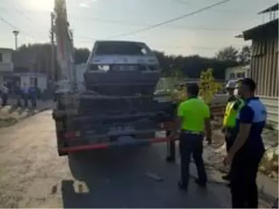 Son dakika... Sakarya'da polis ile zabıta ekipleri hurda ve atıl araç avına çıktı Son dakika... Sakarya'da polis ile zabıta ekipleri hurda ve atıl araç avına çıktı