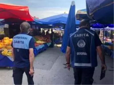 Serdivan'da korona virüs denetimleri hız kesmeden devam ediyor Serdivan'da korona virüs denetimleri hız kesmeden devam ediyor
