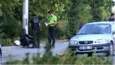 Simit tablasıyla bayılma numarası yapan vicdansız, insanları böyle kandırdı Simit tablasıyla bayılma numarası yapan vicdansız, insanları böyle kandırdı