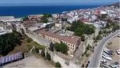 Sinop Tarihi Cezaevi'nde Roma dönemi kitabeleri bulundu Sinop Tarihi Cezaevi'nde Roma dönemi kitabeleri bulundu
