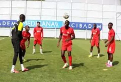 Sivasspor'da Ankaragücü mesaisi sürüyor Sivasspor'da Ankaragücü mesaisi sürüyor