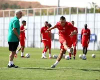 Sivasspor'da Ankaragücü mesaisi sürüyor Sivasspor'da Ankaragücü mesaisi sürüyor