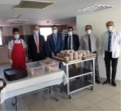 Son dakika... Şuhut Devlet Hastanesinden aşure etkinliği Son dakika... Şuhut Devlet Hastanesinden aşure etkinliği