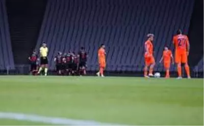 Süper Lig: Karagümrük: 2 Medipol Başakşehir: 0 (Maç sonucu)