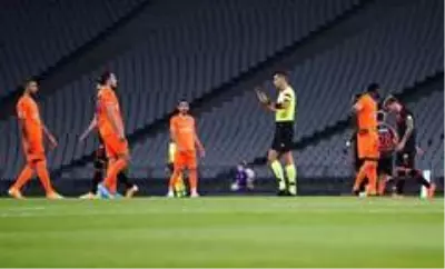 Süper Lig: Karagümrük: 2 Medipol Başakşehir: 0 (Maç sonucu)