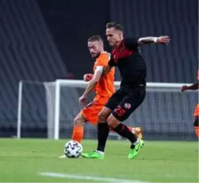 Süper Lig: Karagümrük: 2 Medipol Başakşehir: 0 (Maç sonucu)