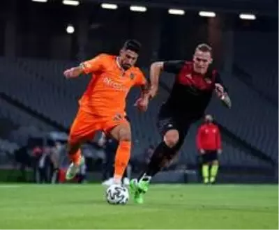 Süper Lig: Karagümrük: 2 Medipol Başakşehir: 0 (Maç sonucu)