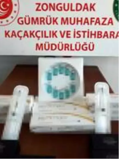 Yurt dışından gelen TIR'da 40 bin lira değerinde botoks malzemesi ele geçirildi Yurt dışından gelen TIR'da 40 bin lira değerinde botoks malzemesi ele geçirildi