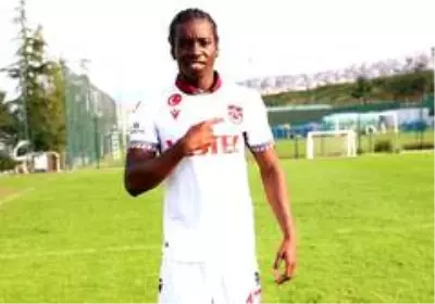 Trabzonspor, Diabate için imza töreni düzenledi