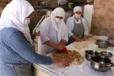 60 yaşında kendi işini kurdu, iş yerinde komşularını istihdam etti 60 yaşında kendi işini kurdu, iş yerinde komşularını istihdam etti