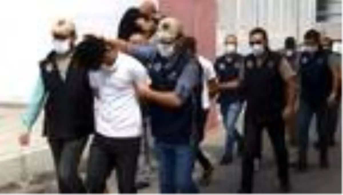 Adana'da DEAŞ'ın 'uyuyan hücrelerine' operasyon: 5 tutuklama
