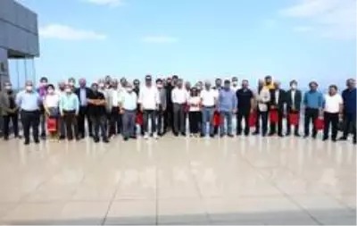 Ahmet Ağaoğlu basın mensuplarıyla bir araya geldi Ahmet Ağaoğlu basın mensuplarıyla bir araya geldi