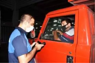 Aliağa'da pazarcı esnafına HES kodu sorgulaması Aliağa'da pazarcı esnafına HES kodu sorgulaması