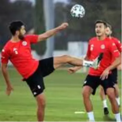 Antalyaspor'un yeni transferi Naldo ilk antrenmanına çıktı Antalyaspor'un yeni transferi Naldo ilk antrenmanına çıktı