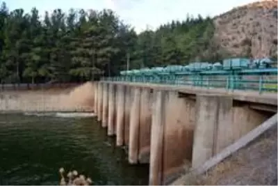 Ayağı kayıp suya düşen yaşlı kadın hayatını kaybetti Ayağı kayıp suya düşen yaşlı kadın hayatını kaybetti