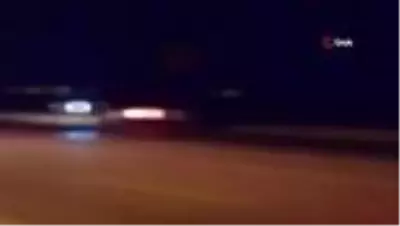 Adana'da aynı anda aynı yerde iki kaza: 3 yaralı Adana'da aynı anda aynı yerde iki kaza: 3 yaralı