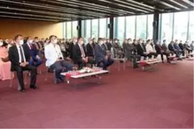 Başkan ve rektörden yeni memurlara önemli uyarılar Başkan ve rektörden yeni memurlara önemli uyarılar