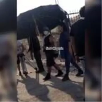 Beren Saat'e özel aşçı ve şemsiyeci tutuldu Beren Saat'e özel aşçı ve şemsiyeci tutuldu