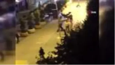 Bolu'da kavga eden 2 grup, olaya müdahale eden polis ve bekçilere saldırdı Bolu'da kavga eden 2 grup, olaya müdahale eden polis ve bekçilere saldırdı