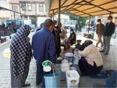 Son dakika! Bu pazara ilçe dışından bile geliyorlar Son dakika! Bu pazara ilçe dışından bile geliyorlar