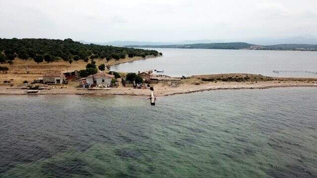 Çiçek Adası nerede? Çiçek adası haritadaki yeri? Hangi ilimizde bulunuyor? Adayı kim satın aldı?