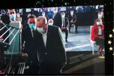 Cumhurbaşkanı Erdoğan'dan özel sektör vurgusu Cumhurbaşkanı Erdoğan'dan özel sektör vurgusu