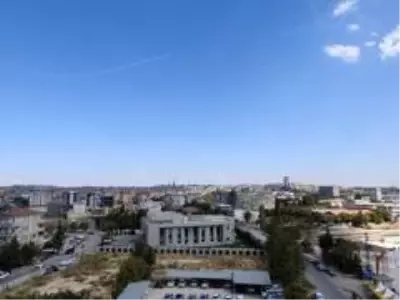 Son dakika haber... Cumhurbaşkanı ziyareti öncesinde Gökyüzünde ay ve yıldız Son dakika haber... Cumhurbaşkanı ziyareti öncesinde Gökyüzünde ay ve yıldız