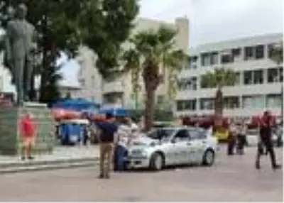 Ailevi sorunları olan emekli astsubay, kılıçla intihar girişiminde bulundu Ailevi sorunları olan emekli astsubay, kılıçla intihar girişiminde bulundu