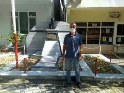Erdek'te Atatürk Anıtı yenilendi Erdek'te Atatürk Anıtı yenilendi