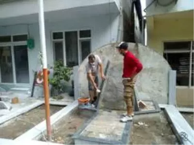 Erdek'te Atatürk Anıtı yenilendi Erdek'te Atatürk Anıtı yenilendi