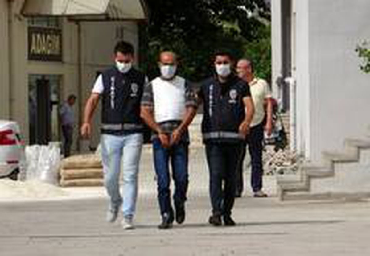 Husumetlisinin 'Etek giydireceğim' sözünü duyunca trafikte dehşet saçtı