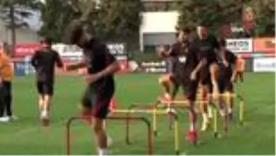 Galatasaray, derbi için kampa girdi Galatasaray, derbi için kampa girdi