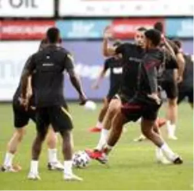 Galatasaray, derbi için kampa girdi Galatasaray, derbi için kampa girdi