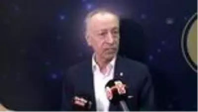 Galatasaray Kulübü Başkanı Mustafa Cengiz'den derbi yorumu Galatasaray Kulübü Başkanı Mustafa Cengiz'den derbi yorumu