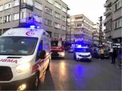 İntihara kalkışan komşusunu sosyal medyadan canlı yayınladı, mahalleli de film izler seyretti İntihara kalkışan komşusunu sosyal medyadan canlı yayınladı, mahalleli de film izler seyretti